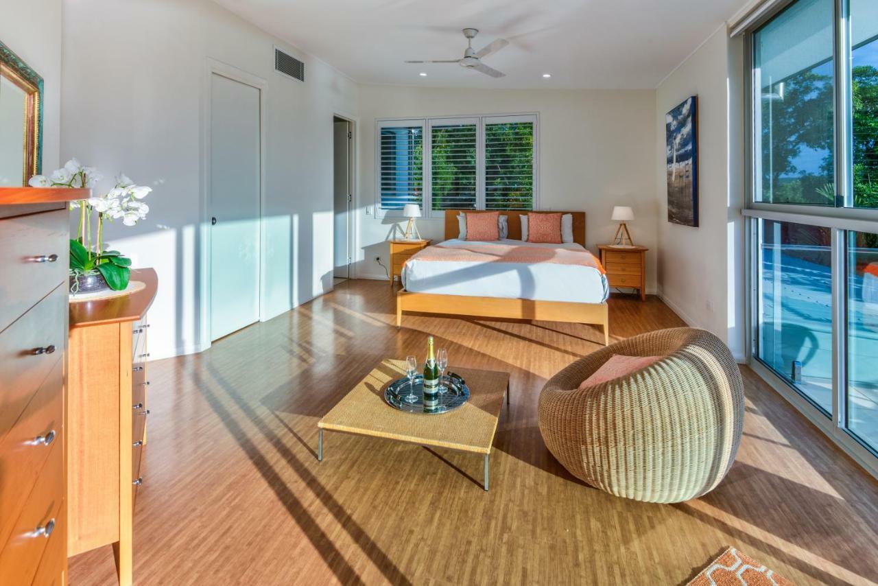 Pavillions Penthouse 25 - Luxury Waterfront Apartment With Private Roof Top Pool And Buggy Hamilton Island Eksteriør bilde