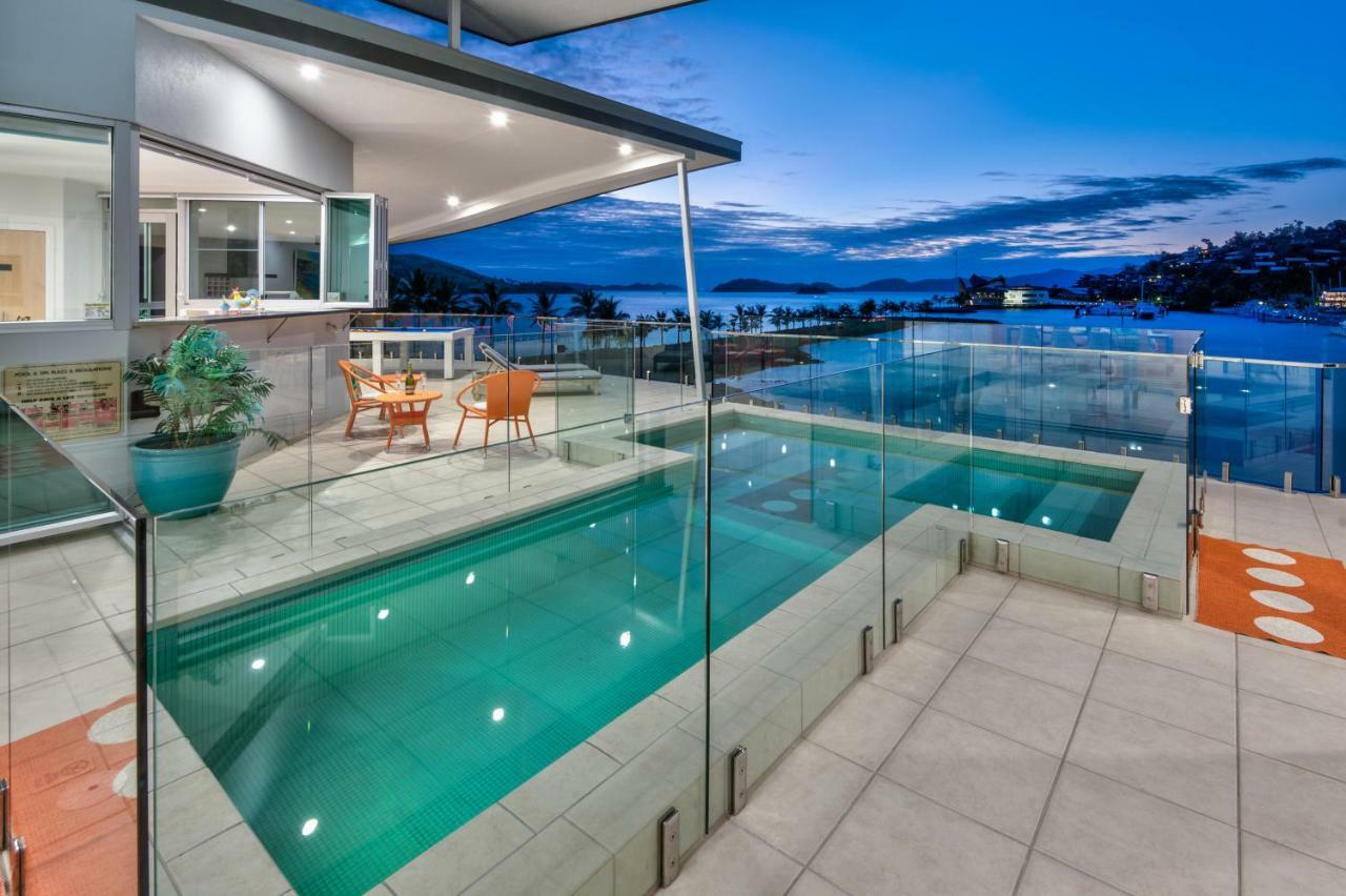 Pavillions Penthouse 25 - Luxury Waterfront Apartment With Private Roof Top Pool And Buggy Hamilton Island Eksteriør bilde