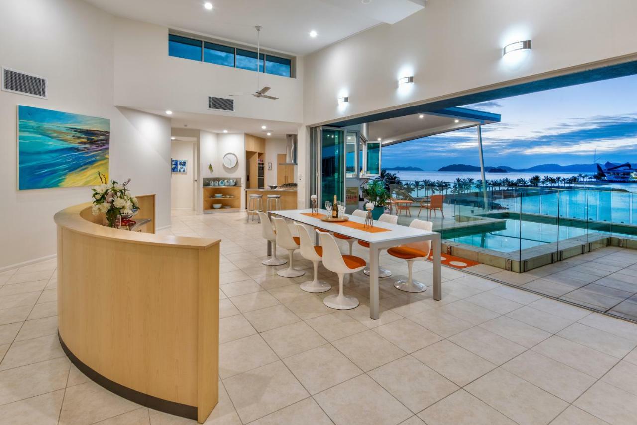 Pavillions Penthouse 25 - Luxury Waterfront Apartment With Private Roof Top Pool And Buggy Hamilton Island Eksteriør bilde
