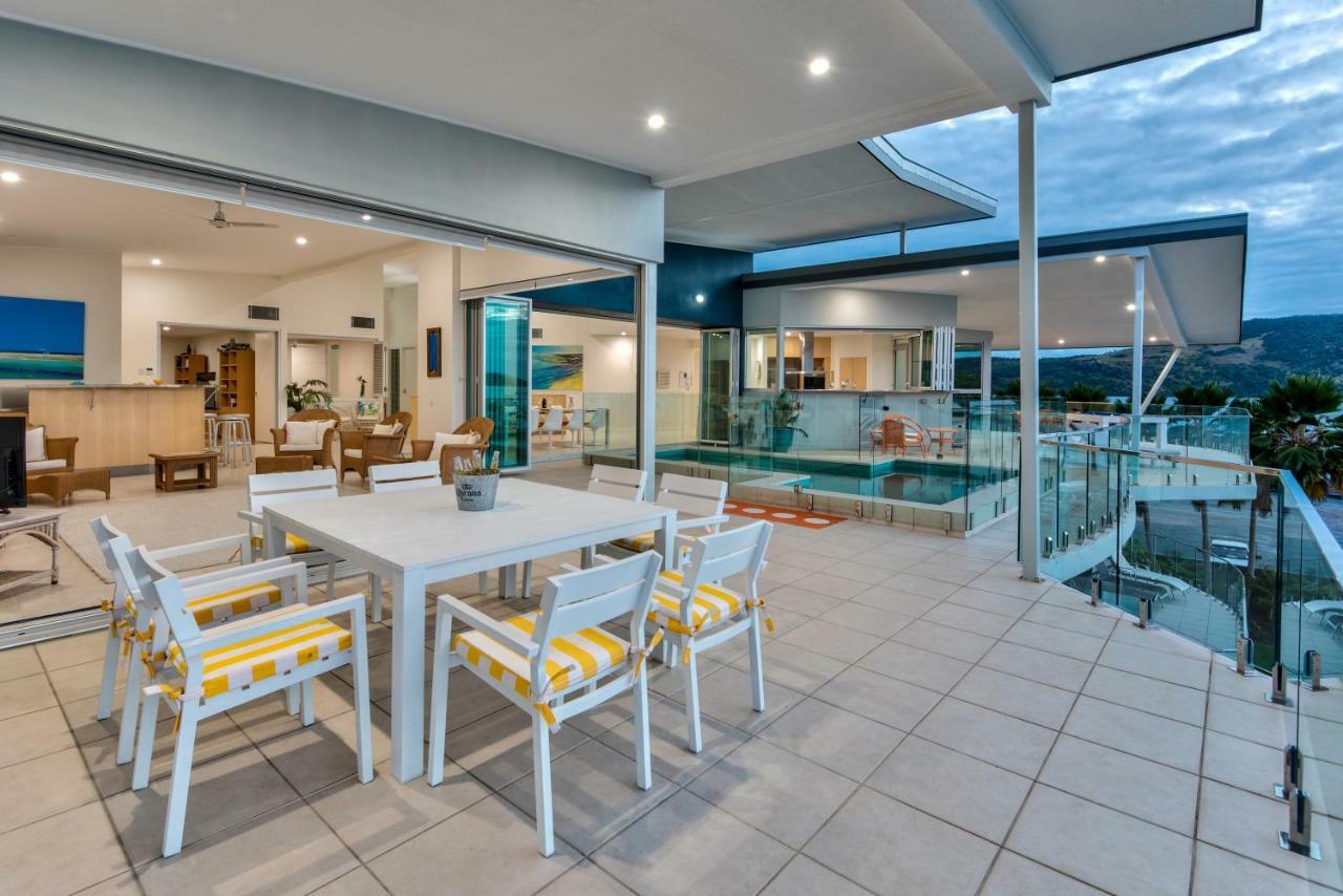 Pavillions Penthouse 25 - Luxury Waterfront Apartment With Private Roof Top Pool And Buggy Hamilton Island Eksteriør bilde