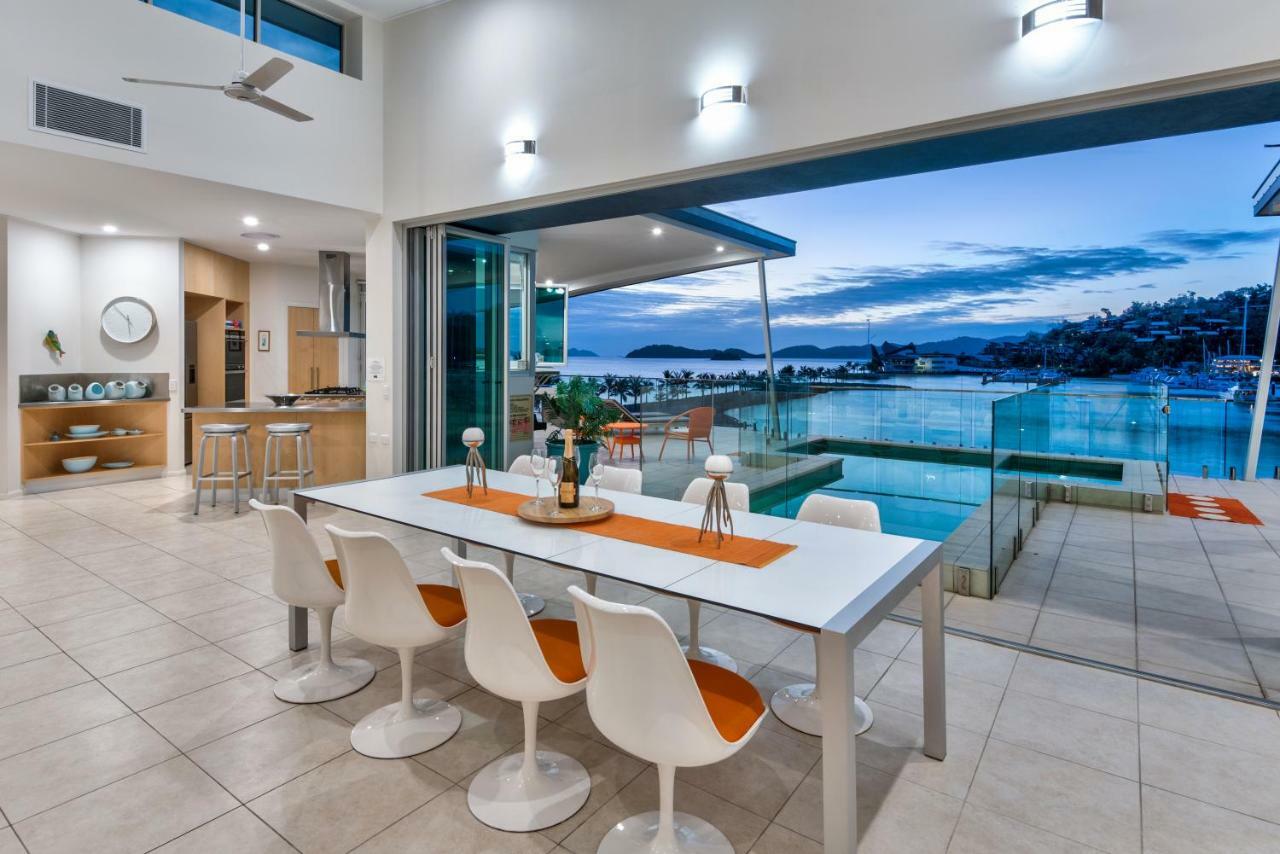 Pavillions Penthouse 25 - Luxury Waterfront Apartment With Private Roof Top Pool And Buggy Hamilton Island Eksteriør bilde